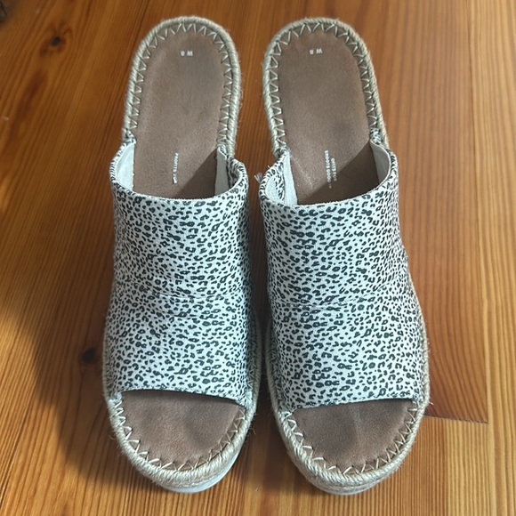 Tom’s wedges as 8 - Picture 2 of 3